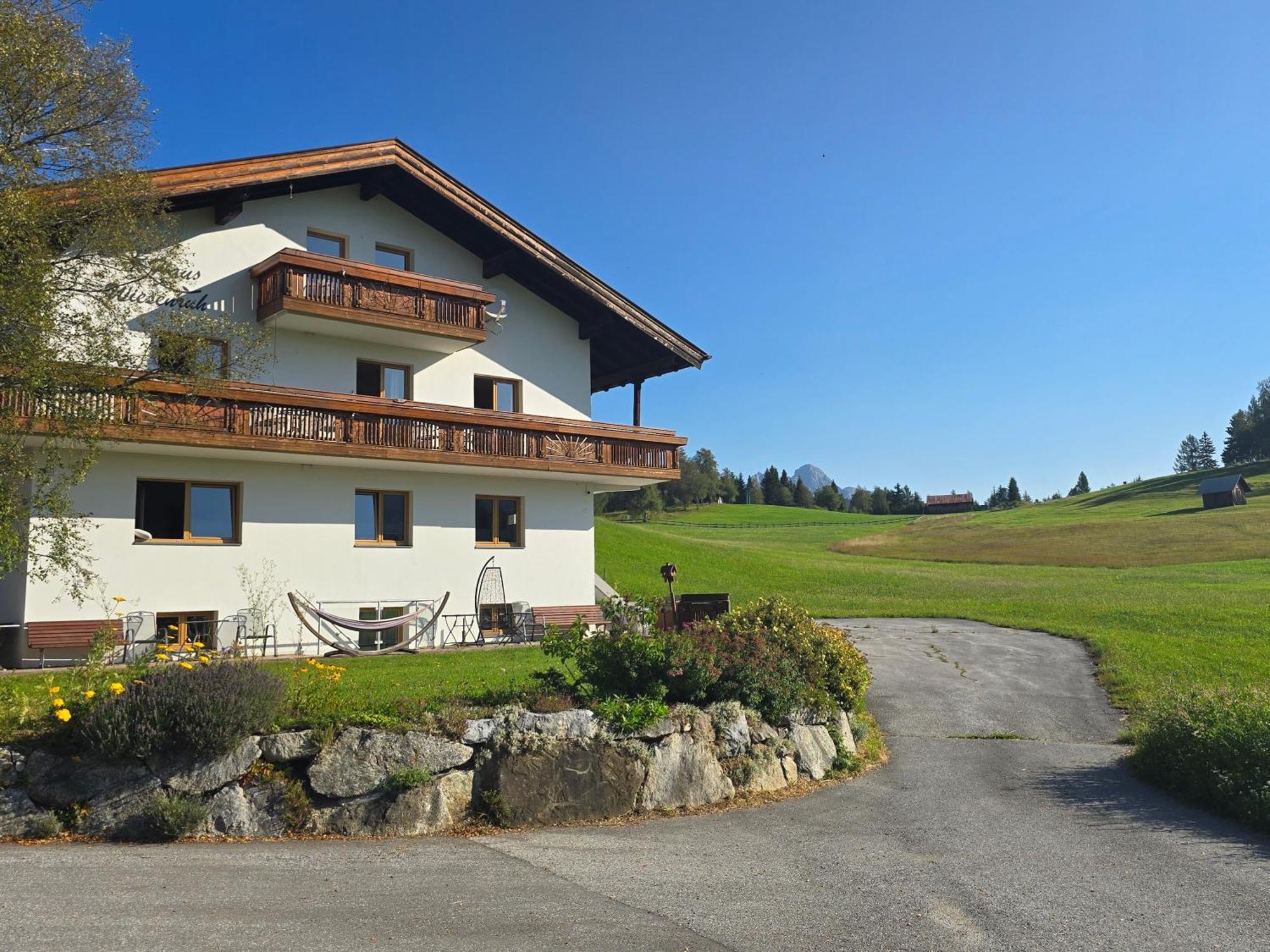 Haus Wiesenruh - Amazing Views & Setting เซเฟลด์ อิน ทิโรล ภายนอก รูปภาพ
